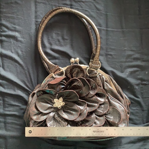 🌸 CHARMING CHARLIE Floral Shoulder Bag 🌸 - Picture 6 of 8